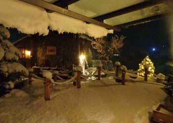 Dreilaenderwirt Garten in Weihnachts-Stimmung.jpg