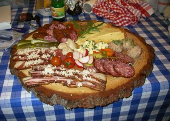 Dreilaenderwirt-14-Culinair-Brettljause.jpg